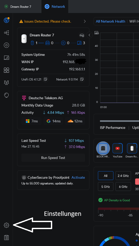 UniFi-Network-Dashboard des Dream Router 7; ein Pfeil markiert das Zahnrad-Symbol links unten in der Seitenleiste